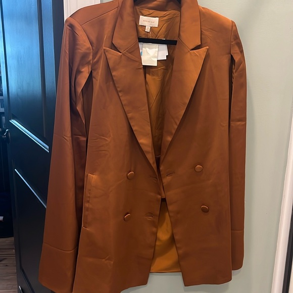 NWT Blazer Cape - Picture 1 of 3